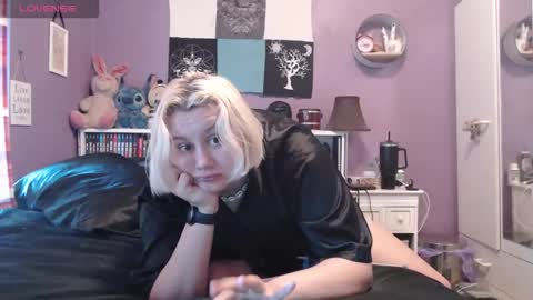 Snapshot of cinnaburwood chatting on January 2025 06:42:01 AM Cinna online show from January 2025 06:42:01 AM