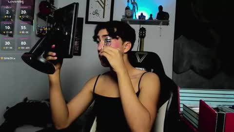 Snapshot of cinnamon_girlts chatting on January 2026 09:29:01 PM Cinamon Girl online show from January 2026 09:29:01 PM