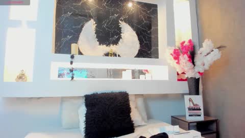 Cinthya  online show from September 2025 12:27:02 PM