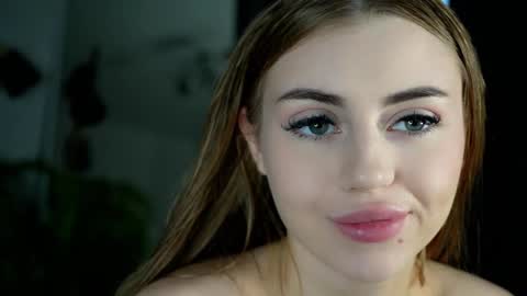 Sandy online show from December 2024 05:20:01 AM