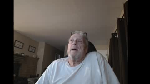 Snapshot of cjscout chatting on December 2024 06:04:01 AM cjscout online show from December 2024 06:04:01 AM