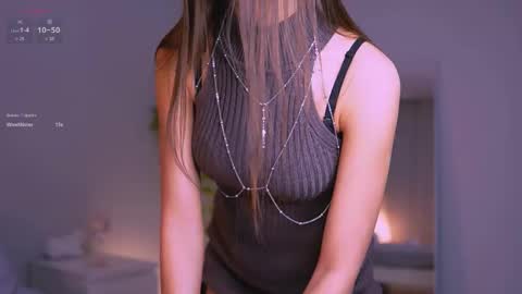 Snapshot of claire_amoure chatting on March 2025 05:13:01 AM Claire online show from March 2025 05:13:01 AM