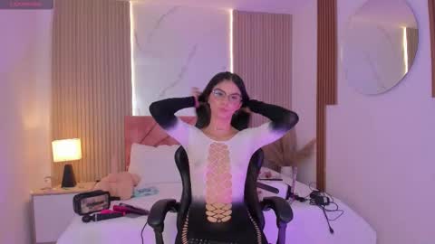 clairemillerx online show from March 2026 08:14:01 PM