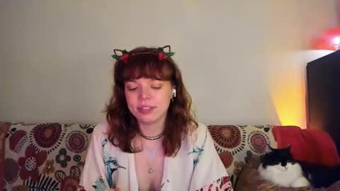 Snapshot of clancyosbourne chatting on December 2024 08:25:02 PM Clancy online show from December 2024 08:25:02 PM