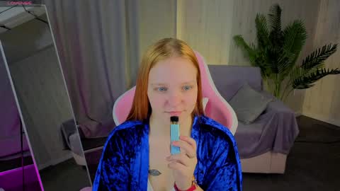 Snapshot of clara_neumann chatting on April 2026 03:39:01 AM CANDYY3 online show from April 2026 03:39:01 AM