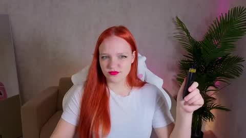 Snapshot of clara_neumann chatting on May 2026 04:30:02 AM CANDYY3 online show from May 2026 04:30:02 AM
