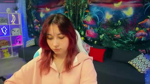 Snapshot of clarabenson chatting on November 2025 07:35:01 PM clarabenson online show from November 2025 07:35:01 PM