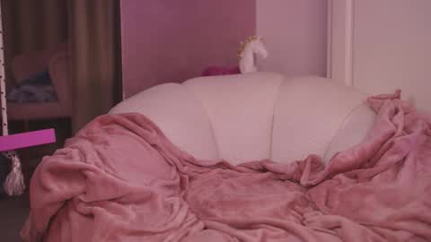 ClaraHazel online show from September 2025 02:33:01 AM