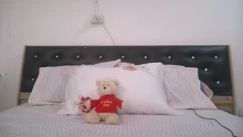 claralafontaine online show from April 2026 12:39:01 PM