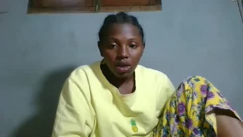 clarisse98 online show from November 2025 02:05:02 PM