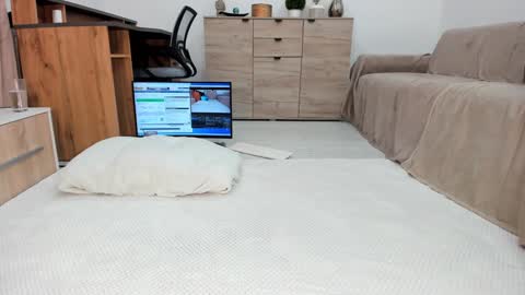 Deea xxx online show from October 2025 02:09:02 AM