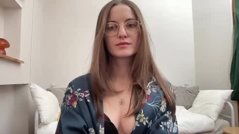 Snapshot of classyandgirly chatting on April 2026 07:15:02 PM classyandgirly online show from April 2026 07:15:02 PM
