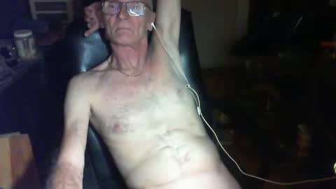 Snapshot of claudeg2525 chatting on October 2025 01:58:02 AM claudeg2525 online show from October 2025 01:58:02 AM