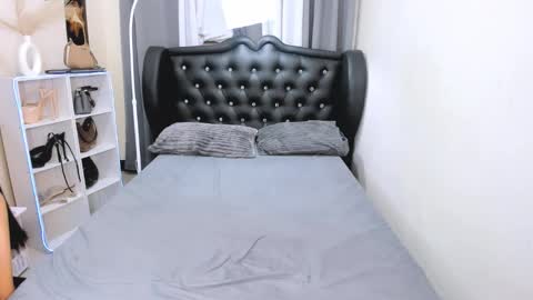Snapshot of claudia_empress chatting on May 2026 12:51:02 AM Naughty Claudia online show from May 2026 12:51:02 AM