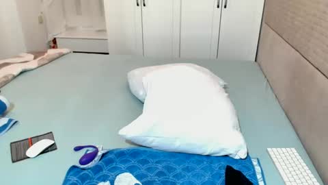 Snapshot of claudiacoxxx chatting on January 2025 11:27:01 PM claudiacoxxx online show from January 2025 11:27:01 PM