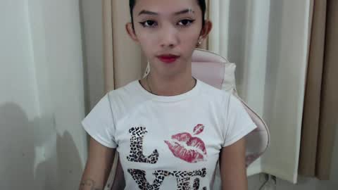 Snapshot of claxy_kimslut chatting on July 2026 10:32:01 AM KIM online show from July 2026 10:32:01 AM