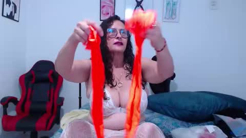 Clayr online show from March 2026 02:04:02 AM