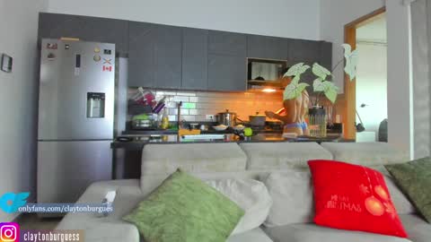 claytonburgues online show from December 2024 10:18:01 PM