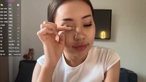 Lili online show from June 2026 01:24:01 PM