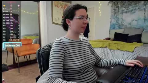 Snapshot of cleo_cam chatting on February 2025 11:21:02 PM Cleo Schedule Updates online show from February 2025 11:21:02 PM