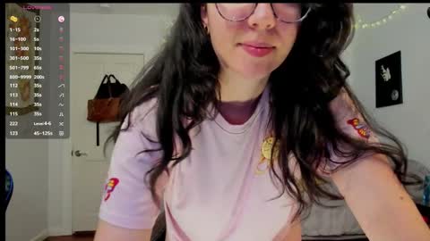 Snapshot of cleo_cam chatting on September 2025 03:08:01 AM Cleo Schedule Updates online show from September 2025 03:08:01 AM