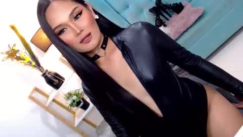 Cleo online show from October 2025 11:35:01 PM