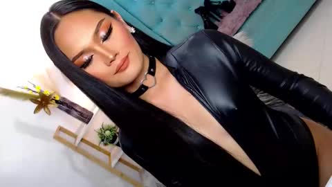 Cleo online show from November 2025 12:22:01 AM