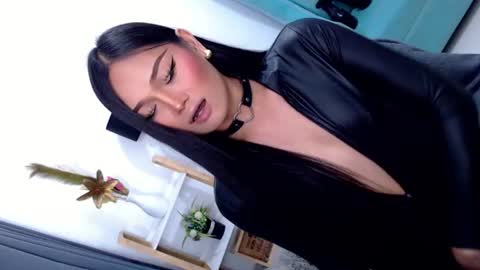 Cleo online show from June 2026 08:35:01 PM