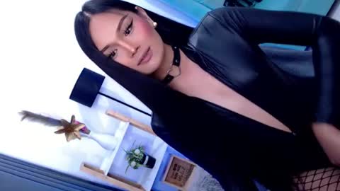 Cleo online show from June 2026 08:15:01 PM