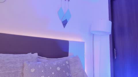 . Cleo Jhonson . online show from March 2025 02:23:02 PM