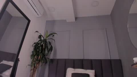 . Cleo Jhonson . online show from July 2026 02:38:02 AM