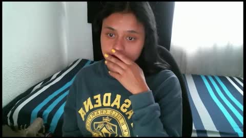Snapshot of cleopatra_ll chatting on May 2026 08:28:01 PM Zoe online show from May 2026 08:28:01 PM