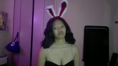 High Queen Clio online show from December 2024 12:11:02 AM