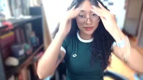 Snapshot of clitia_xx chatting on June 2026 06:21:01 PM Clitia online show from June 2026 06:21:01 PM