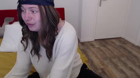 Syl  online show from February 2025 08:48:02 AM