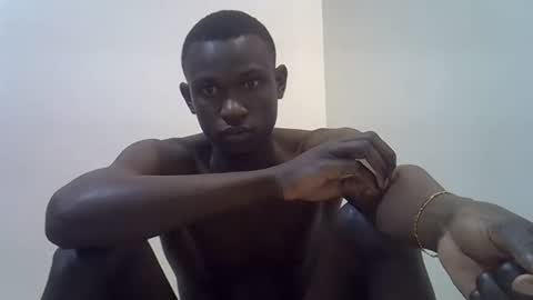 Snapshot of clive_damian chatting on April 2026 03:32:02 AM clive_damian online show from April 2026 03:32:02 AM