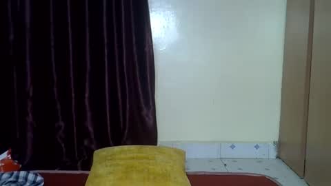 Snapshot of clive_damian chatting on June 2026 02:33:01 PM clive_damian online show from June 2026 02:33:01 PM