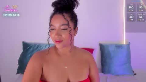 Snapshot of cloe_25 chatting on February 2026 10:48:02 PM cloe_25 online show from February 2026 10:48:02 PM