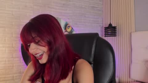 Cloe online show from December 2024 12:23:01 PM