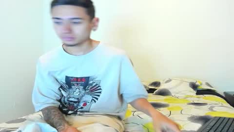 Snapshot of cloe_and_taylor chatting on February 2026 10:59:01 AM Cloe and Taylor online show from February 2026 10:59:01 AM