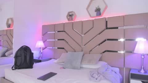 Snapshot of cloe_cifuentes chatting on October 2025 11:41:02 AM Cloe Online de 600 a 1400 online show from October 2025 11:41:02 AM