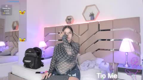 Snapshot of cloe_cifuentes chatting on October 2025 11:20:02 AM Cloe Online de 600 a 1400 online show from October 2025 11:20:02 AM