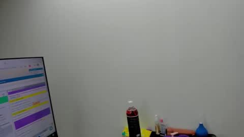 Snapshot of cloe_horney chatting on November 2025 03:23:02 PM Cloe online show from November 2025 03:23:02 PM