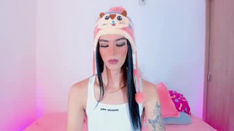 Snapshot of cloe_reminton_ chatting on March 2025 01:23:01 AM CLOE REMINTON online show from March 2025 01:23:01 AM