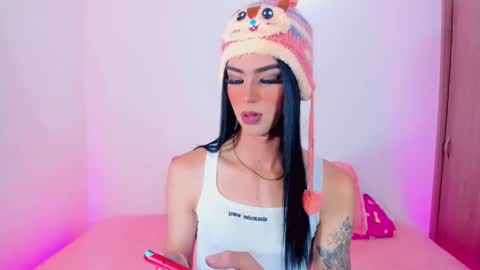 Snapshot of cloe_reminton_ chatting on March 2025 06:49:01 AM CLOE REMINTON online show from March 2025 06:49:01 AM