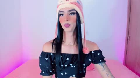 Snapshot of cloe_reminton_ chatting on March 2025 05:38:02 AM CLOE REMINTON online show from March 2025 05:38:02 AM