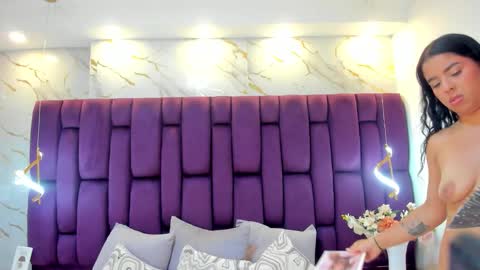 Cloe online show from November 2025 05:13:01 PM