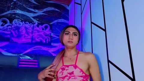 Snapshot of cloee_cameron chatting on May 2026 01:32:02 AM cloee_cameron online show from May 2026 01:32:02 AM