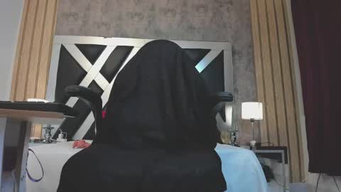 Snapshot of cloeperson chatting on May 2026 11:57:01 PM lady cloe person online show from May 2026 11:57:01 PM