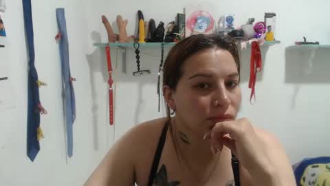 cloepussy online show from September 2025 07:03:01 PM